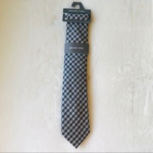 Michael Kors Checkerd Gray Tie